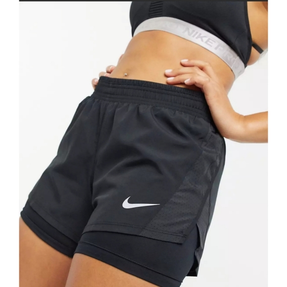 Nike Women's Running Shorts 2 in 1 size Small - Picture 2 of 14